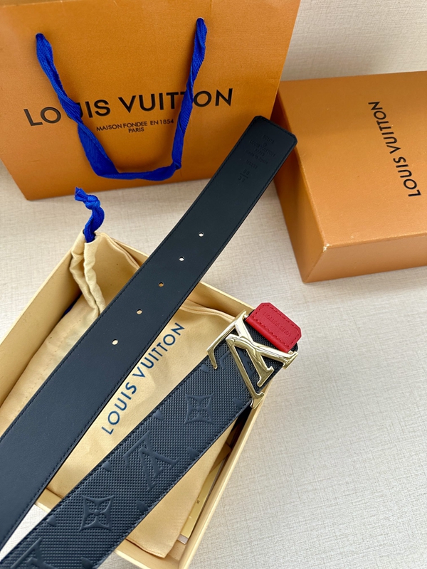 激安ルイヴィトンベルト着用イメージ